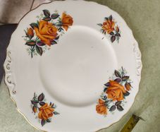 Vintage Orange Yellow Rose Pattern 1960s Crown Royal Cake Plate or hanging wall plate in Good Condition