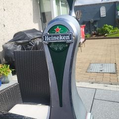 Heineken counter mount