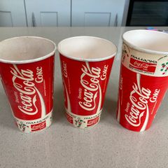 Coca Cola Italia 1990 Paper cups . Rare