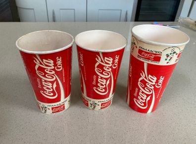 Coca Cola Italia 1990 Paper cups . Rare