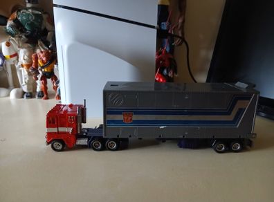 1984 Vintage Optimus Prime