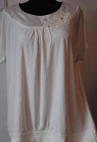Your Sixth sense plus size cream top size UK24/26 EU52/54 Postage included