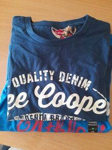 2 BN meduim T shirts