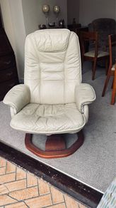 Leather Swival Chair