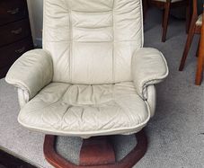 Leather Swival Chair