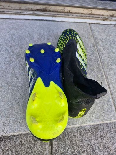 Addidas Predators football boots