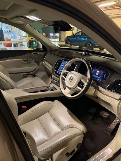 Volvo Xc90 T8 Phev Ultimate Bright 22 Alloys