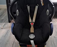 free maxi cosy baby car seat and base fo isofix