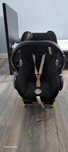 free maxi cosy baby car seat and base fo isofix