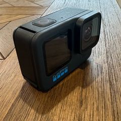 Go Pro Hero 11 Black Like New! + Spare Enduro battery!