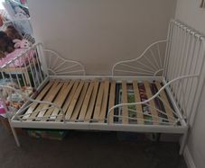 IKEA minnen kids bed
