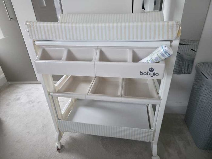 Changing table