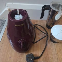 GEEPAS 550W 2-in-1 Mixer Grinder | Stainless Steel Jars & Blades | 3 Speed Control, Perfect for Chutney, Dry & Wet Fine Grinding Mixing, Used only few times,good condition