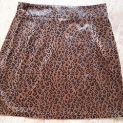 "Prettylittlething" Mini Skirt. Size 6