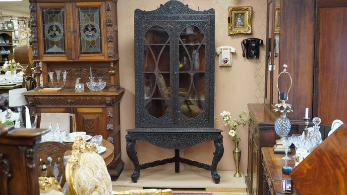 19th Century Anglo-Indian Bombay Blackwood Corner Display Cabinet