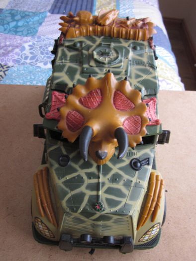 Teenage Mutant Ninja Turtles Tricera Tank+