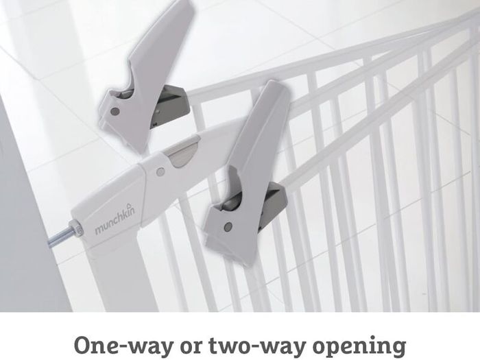 Munchkin Maxi Secure Stair Gate 76-82cm Extra Wide Baby Gate - Brand New Sealed