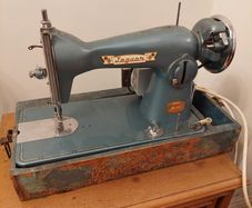 Japanese made JAGUAR electric sewing machine