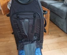 Mountain Warehouse rucksack with wheels 50 L