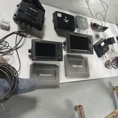 Clear out -Raymarine Radar,Plotter,Airmar sounder,