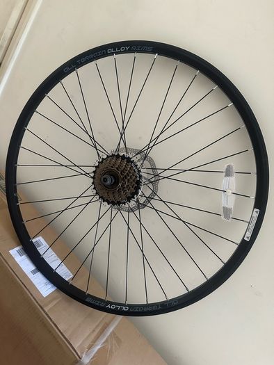 Brand new 27.5 Shimano Cassette Disc Mountain Bike Back Wheel ( BRAND NEW )