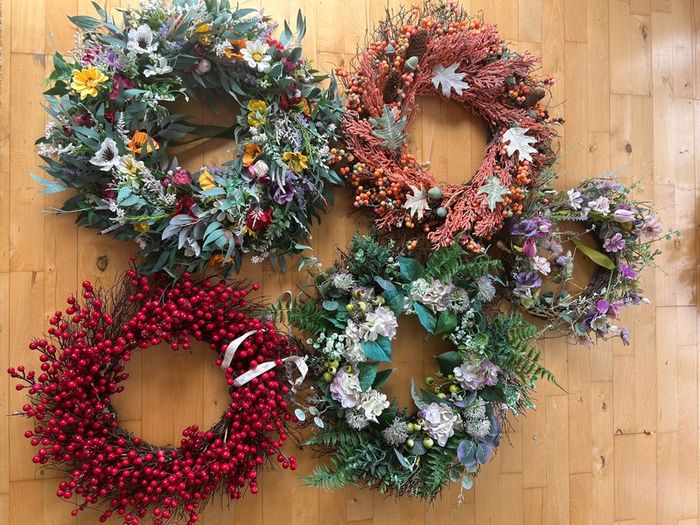 5 Luxury Artificial Door Wreaths