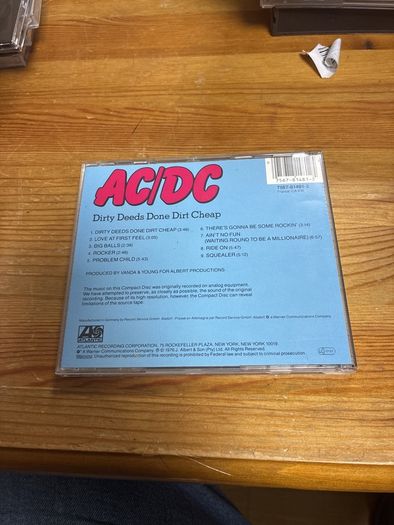 AC/DC - Dirty Deeds Done Dirt Cheap