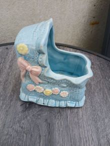 Vintage Ceramic Basinett Planter