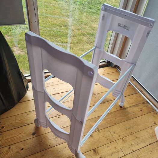 Baby Changing Unit with Bath - Like New