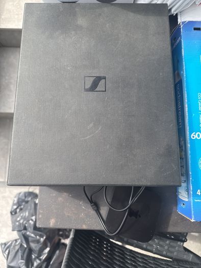 Incredible Sennheiser HD6XX pro series open back headphones