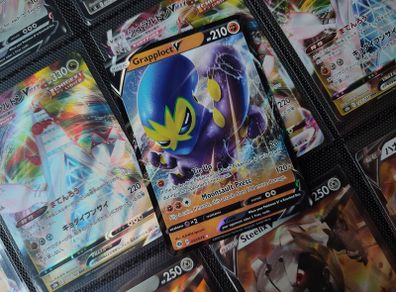 Grapploct V ! Half Art ! Ultra Rare ! from Champions Path ! 2020 ! Pokemon Card !