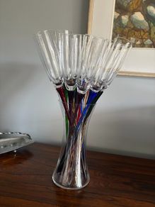 15 Champagne toasting flutes