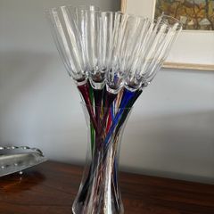 15 Champagne toasting flutes