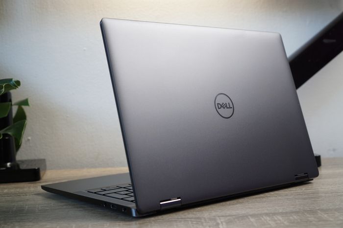 Premium Dell Latitude 9330 2in1 | 13.3" QHD+ Touch | i7-1260U | 16GB DDR5 | 512GB