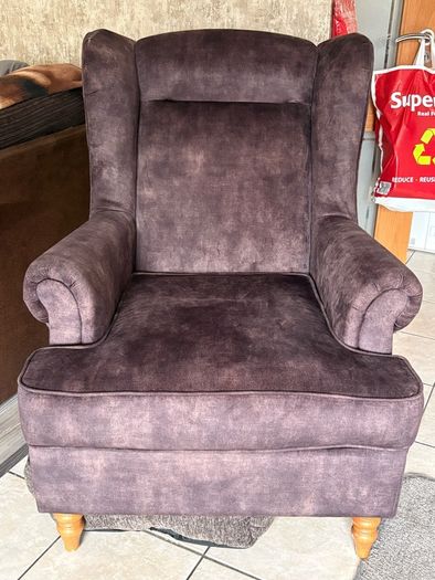 Queen ann chair
