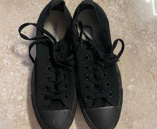 Black converse