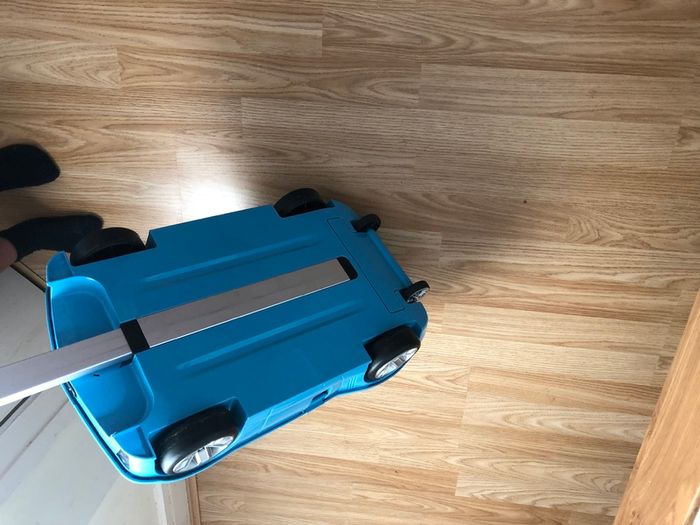 Car trolley suitcases for kids