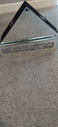 corner Shelves