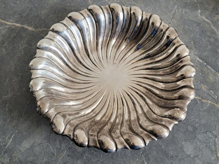 Vintage silverplate fruit bowl
