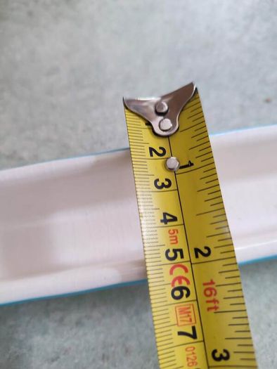 Olive boat This slim, elegant olive boat 41 cm. long.