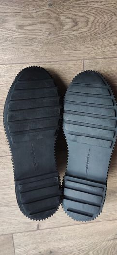 Bershka shoes size 39