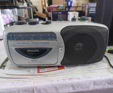 Philips Radio Cassette Recorder, Model AQ4150, both Radio & tape working great, very good condition