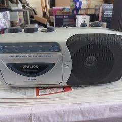 Philips Radio Cassette Recorder, Model AQ4150, both Radio & tape working great, very good condition