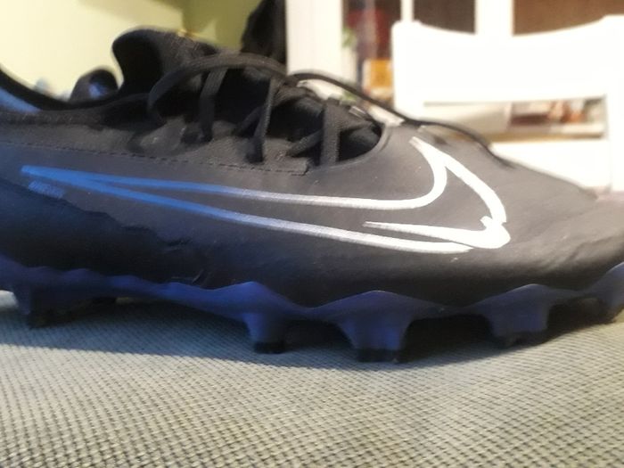 Nike Phantom junior football boots