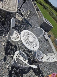 Outdoor dining table and chairs Cast Aluminium