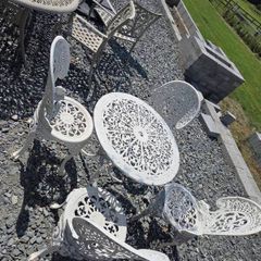 Outdoor dining table and chairs Cast Aluminium