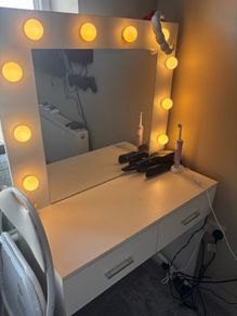 vanity desk
