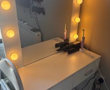 vanity desk