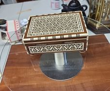 Musical trinket box