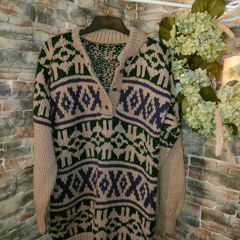 Vintage Unisex Heavy Knit Wool Sweater  Cream with a green and purple design  Men's Size Medium